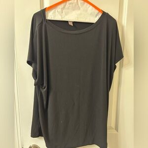 Chico's Classic Black Short Sleeve Top